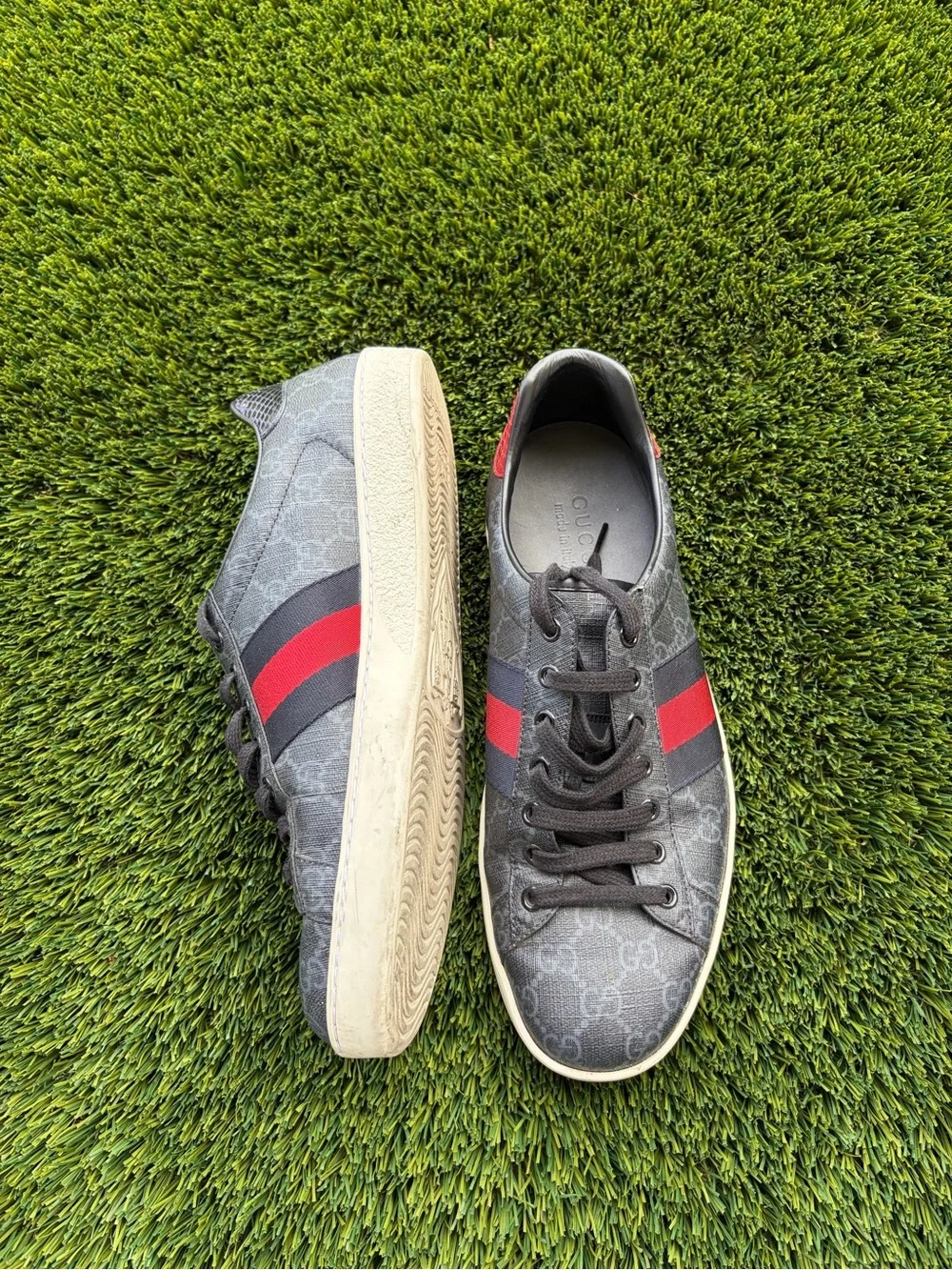 Gucci Black and Red Low-Top GG Canvas Sneakers